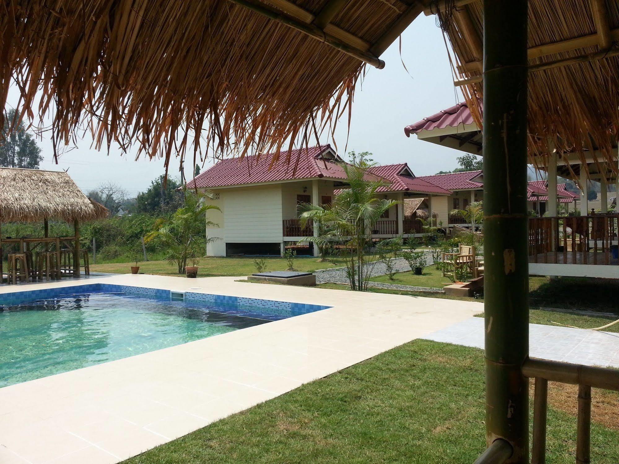 Smile Resort 湄林 外观 照片