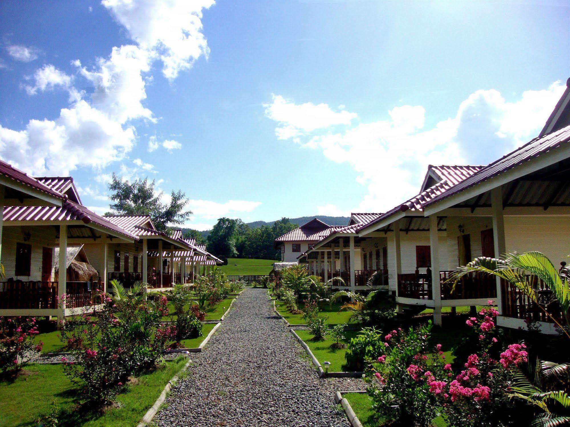Smile Resort 湄林 外观 照片